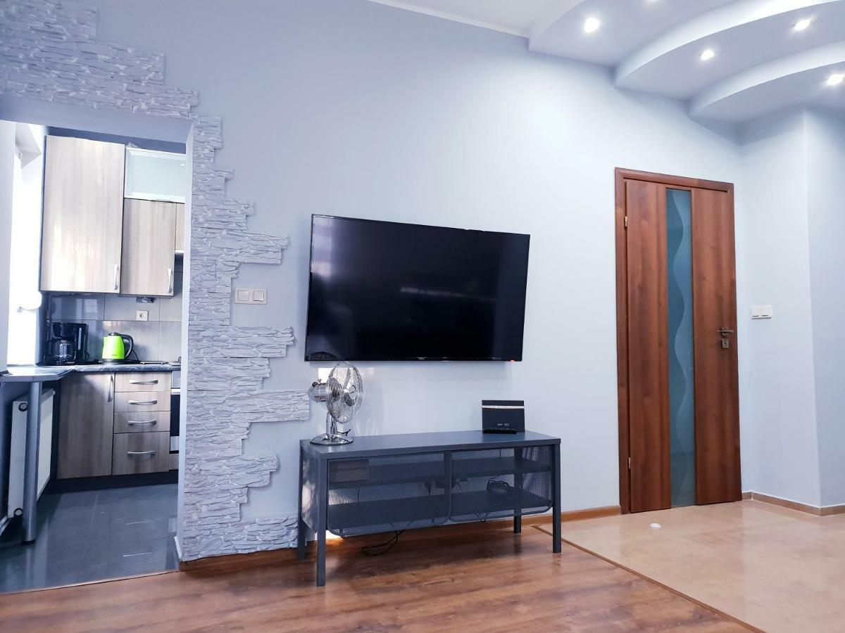 / Szczawno - Zdroj Apartment *